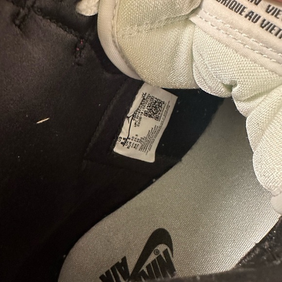 Air Jordan 1 retro high satin toes - Picture 5 of 8